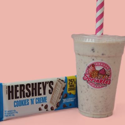 Hershey's Cookie and Cream Milkshake